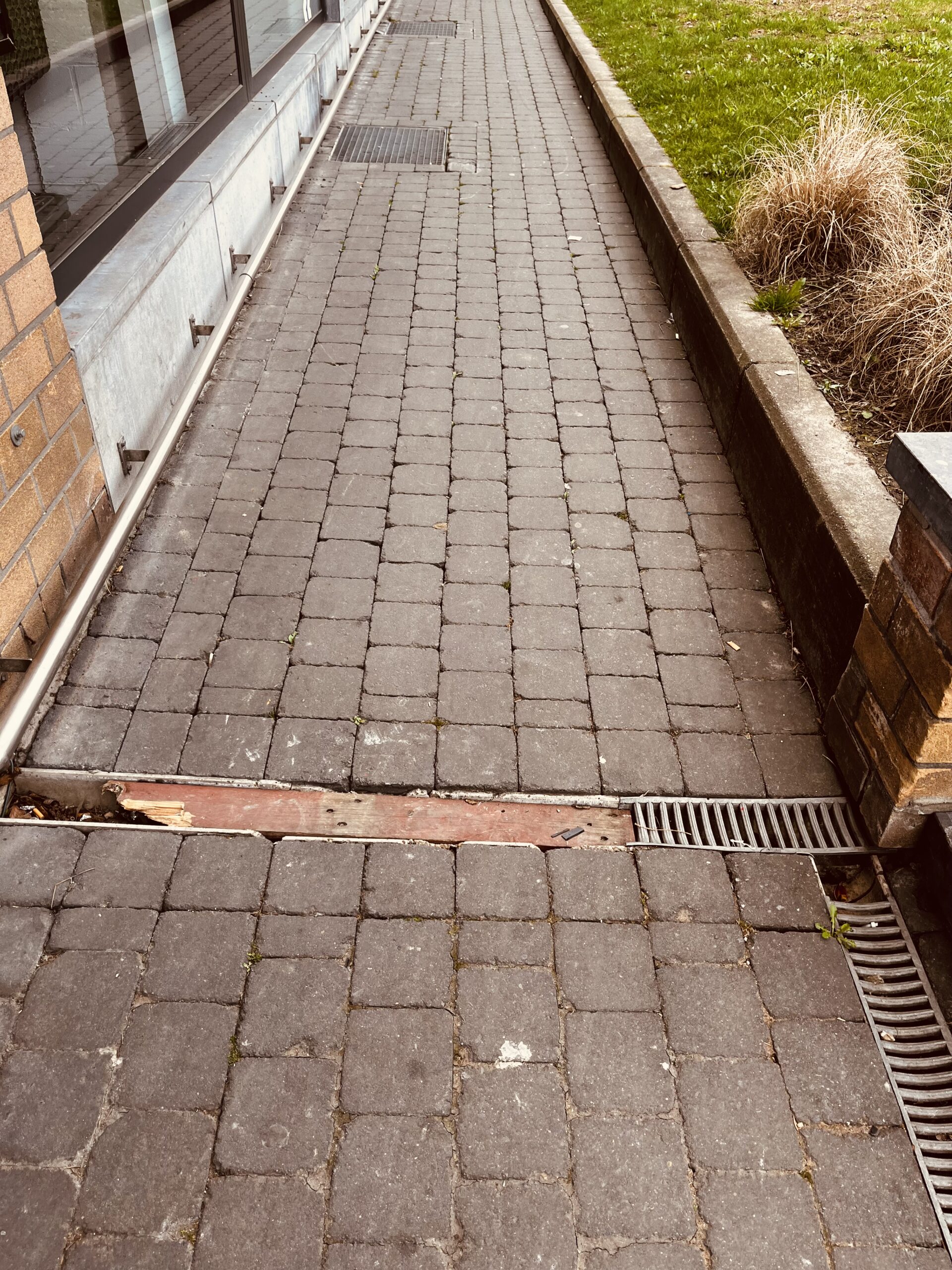 caniveau à réparer